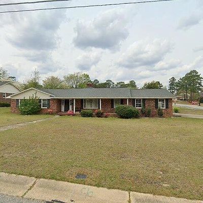 2342 Colgate Dr, Fayetteville, NC 28304