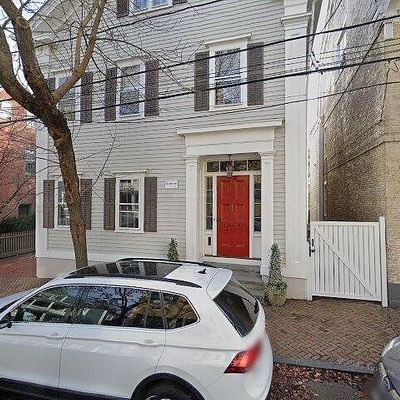 24 Arnold St, Providence, RI 02906