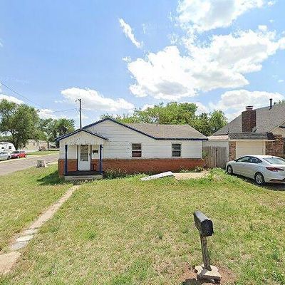 2403 Santa Fe St, Woodward, OK 73801