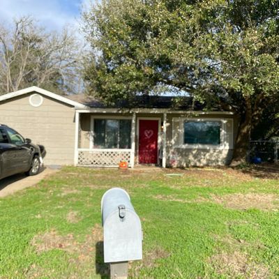 2405 Driftwood Dr, Bryan, TX 77803