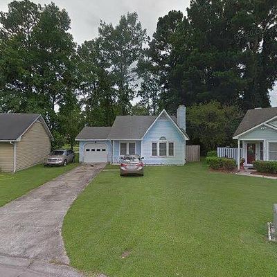 2405 Richmond Ct, New Bern, NC 28562