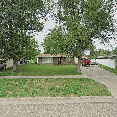 2416 2 Nd Ave Sw, Minot, ND 58701