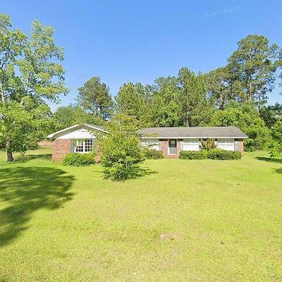 242 Westover Dr, Adel, GA 31620