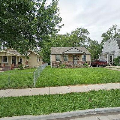 2433 E 69 Th Ter, Kansas City, MO 64132