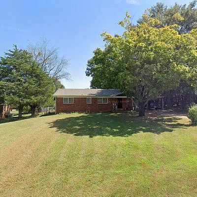 2440 Deal St, Lincolnton, NC 28092