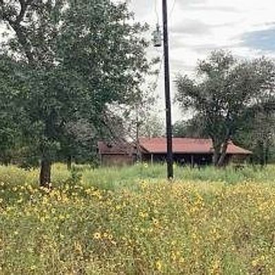 245 County Road 6816, Natalia, TX 78059