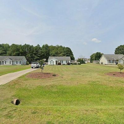 2452 Hunterchase Ln, Greenville, NC 27858