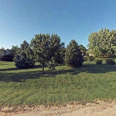 2460 Magna Vista Dr, Jackson, WI 53037