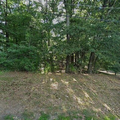 25 Meadowbrook Rd, Dover, MA 02030