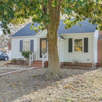 25 Sinclair Rd, Hampton, VA 23669