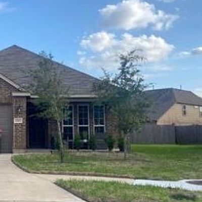 2505 Crisp Apple Way, Fresno, TX 77545