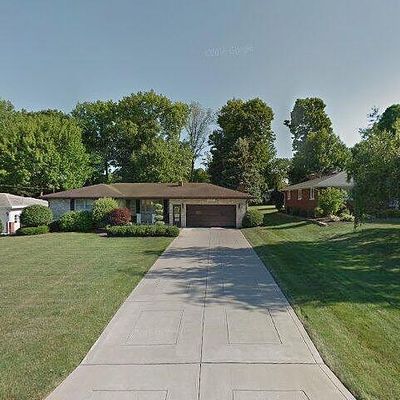2517 Country Ln, Youngstown, OH 44514
