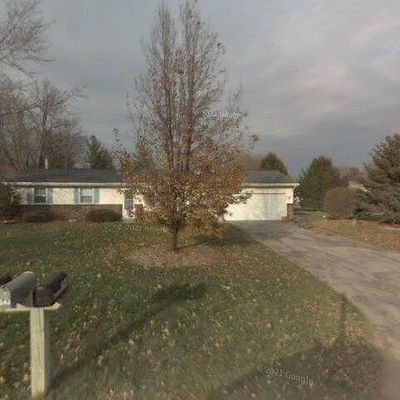 2541 Sun Valley St, Jenison, MI 49428