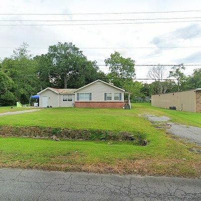 256 Thompson Blvd, Chickasaw, AL 36611