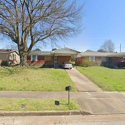 2600 Darlene St, Memphis, TN 38106