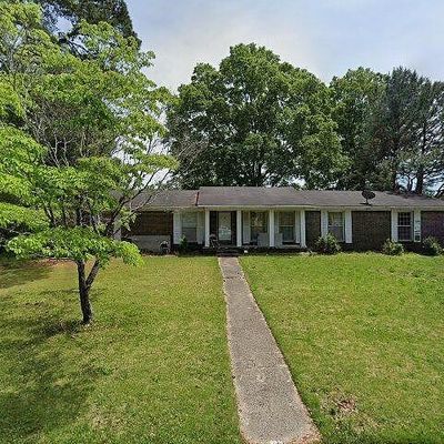 2605 4 Th Pl Ne, Center Point, AL 35215