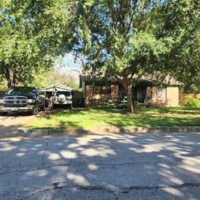 2613 Mcgee St, Fort Worth, TX 76112