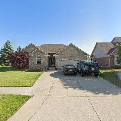 26200 Rockridge Ct, Flat Rock, MI 48134