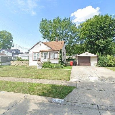 26339 Oakland St, Roseville, MI 48066