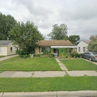 26515 Arlington St, Roseville, MI 48066