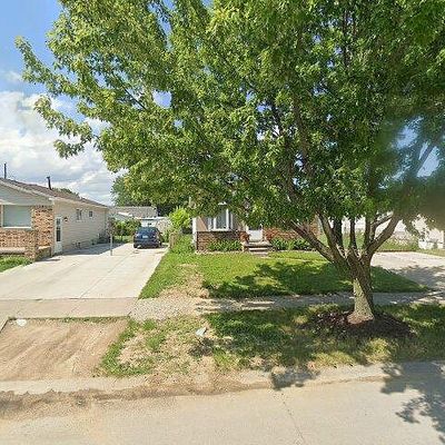 20771 Stafford St, Clinton Township, MI 48035