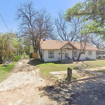 208 Colonial St, Fort Worth, TX 76111