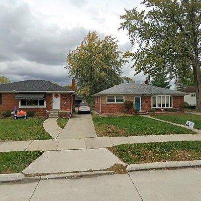 20931 Alexander St, Saint Clair Shores, MI 48081