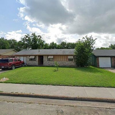 2103 Kennedy St, Greenville, TX 75401