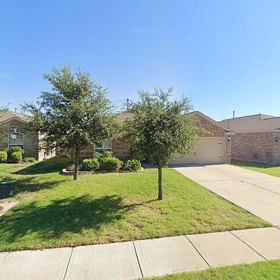 2104 Primrose Ln, Forney, TX 75126