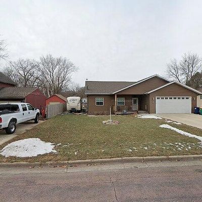 2106 Denver Ave, Spirit Lake, IA 51360