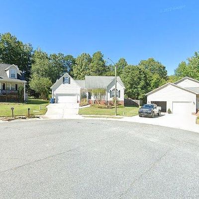 211 Brighton Village Ln, High Point, NC 27263