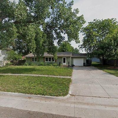 211 E Walnut St, Waterville, KS 66548