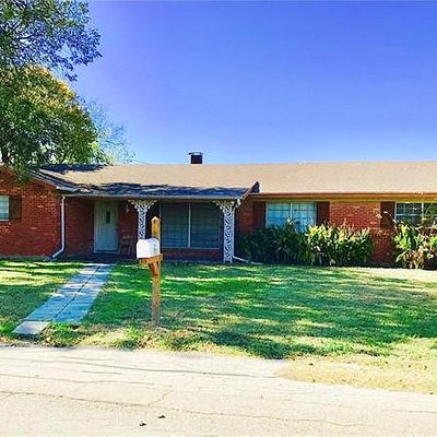 211 N Friou St, Alvarado, TX 76009