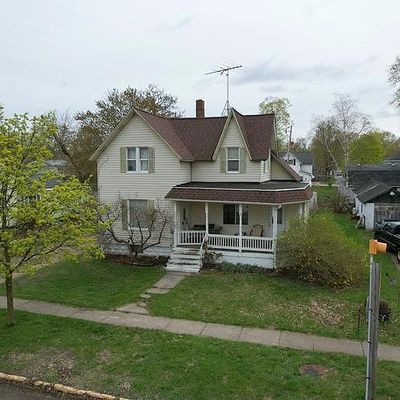 211 S Main St, Lawton, MI 49065