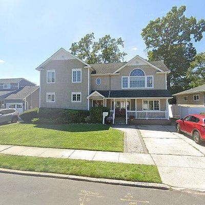 212 Fillmore St, Massapequa Park, NY 11762