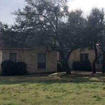 212 N Santa Fe Trl, Liberty Hill, TX 78642