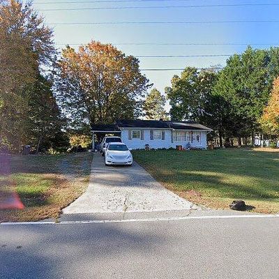 2124 Shacktown Rd, Yadkinville, NC 27055