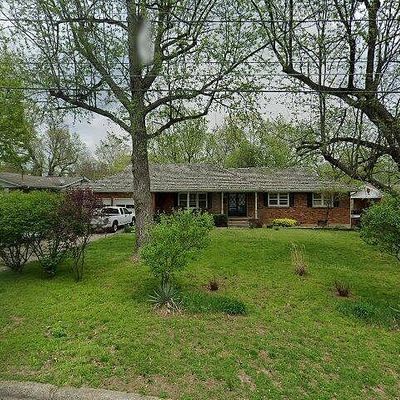 2132 S Hilton Ave, Springfield, MO 65807