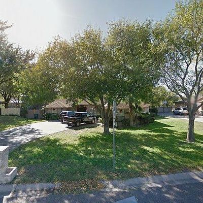 214 Belaire Dr, Laredo, TX 78041