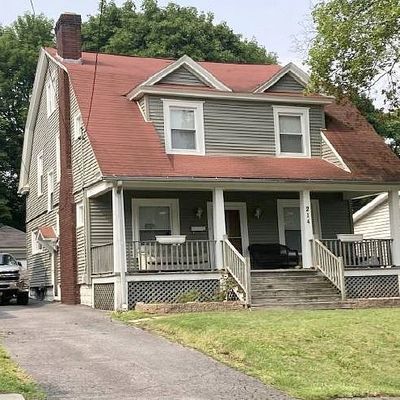 214 Parkway Dr, Syracuse, NY 13207