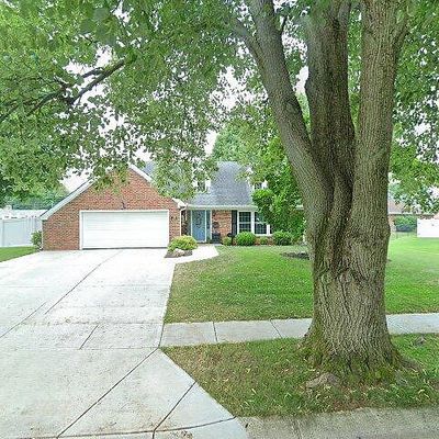 215 W Maple Dr, Lebanon, IN 46052