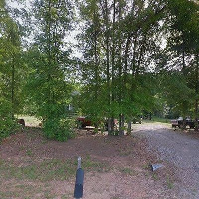 2152 Moore Rd, Moreland, GA 30259