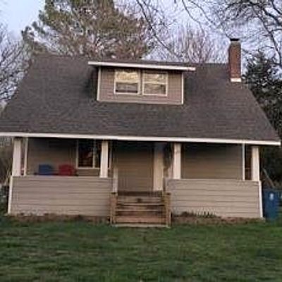 216 N Mckinnon Ave, Gentry, AR 72734