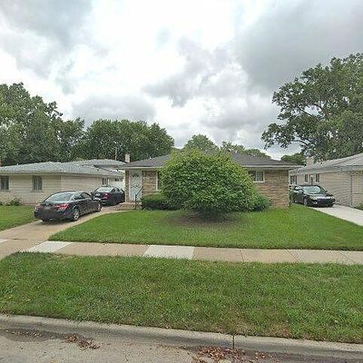 21680 Kenosha St, Oak Park, MI 48237