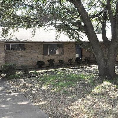 217 Woodlawn Dr, Keene, TX 76059