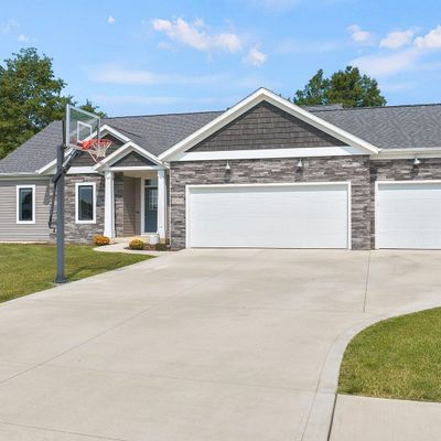 2200 Dogwood Ct, Bluffton, IN 46714