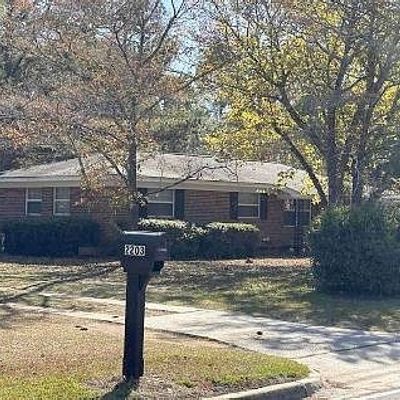 2201 Prince Ave, Tifton, GA 31794