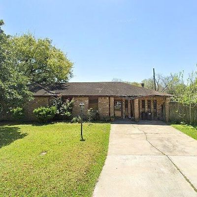 2202 4 Th St, Galena Park, TX 77547