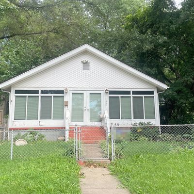 221 S Hardy Ave, Independence, MO 64053