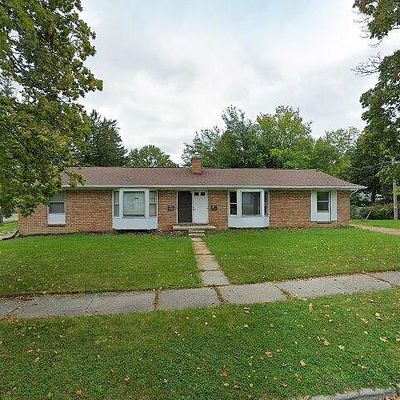 2216 Marilyn Plz, Lansing, MI 48911